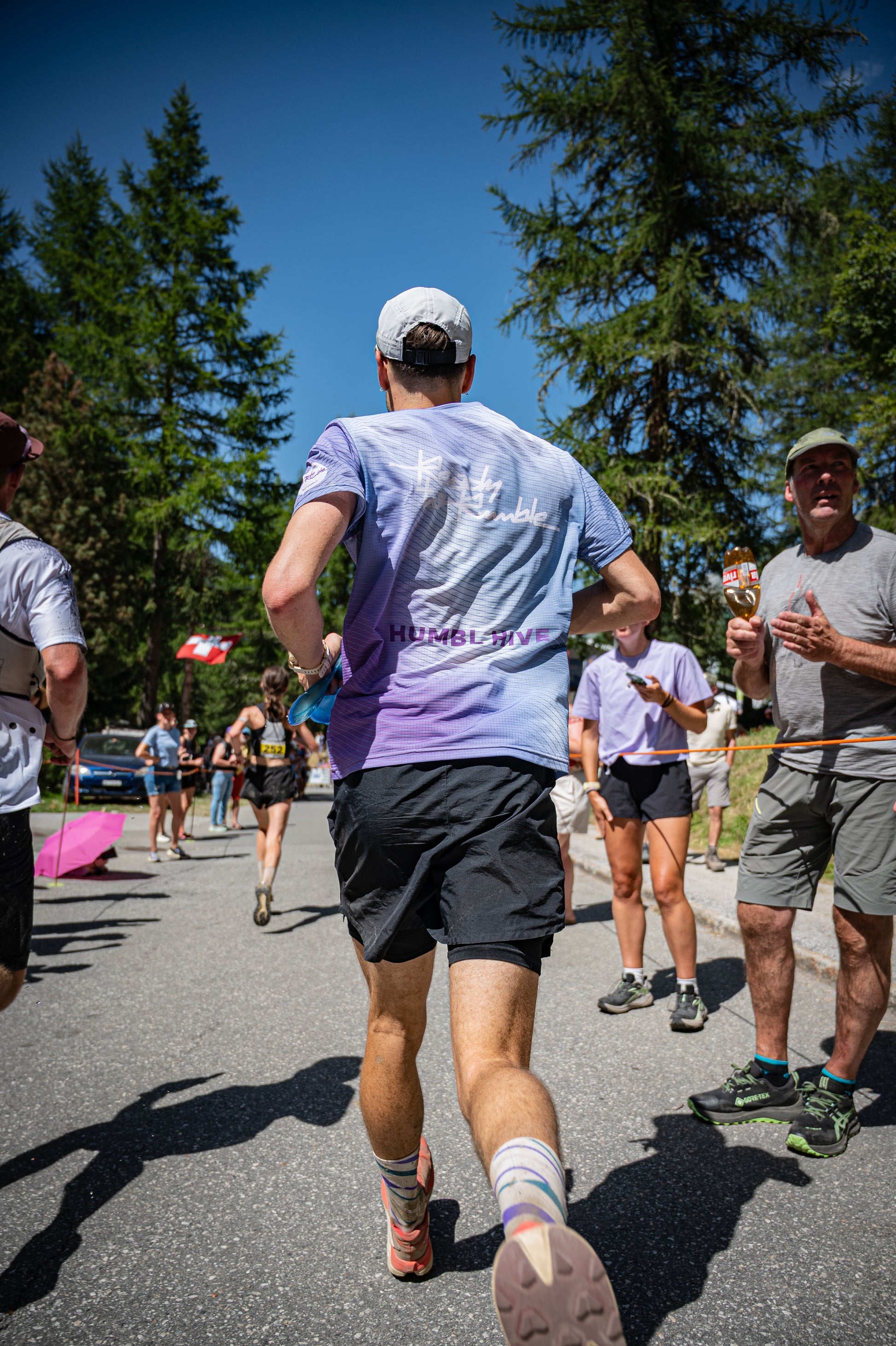 Running Top "Humblhive"